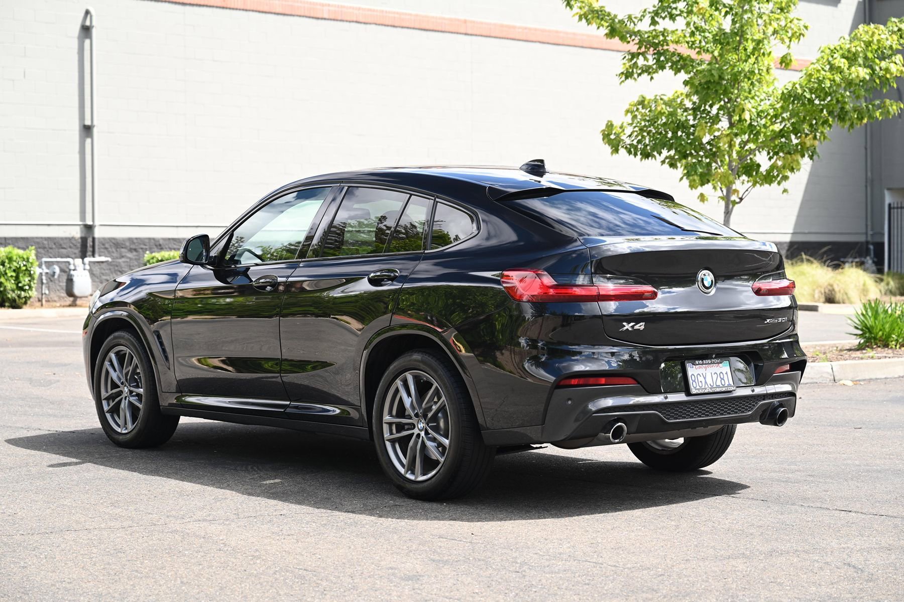 Used 2019 BMW X4 xDrive30i w/ M Sport Package 2 AWD/4WD image 5