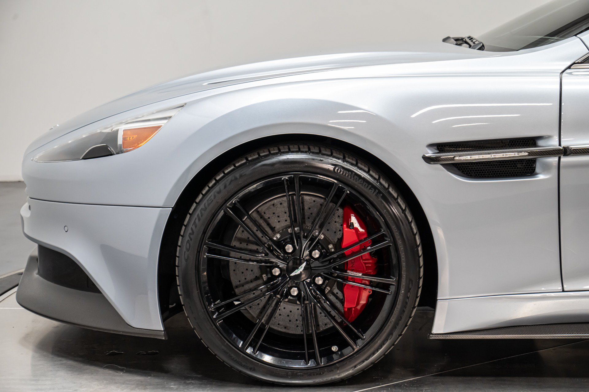 Used 2014 Aston Martin Vanquish Coupe RWD image 52