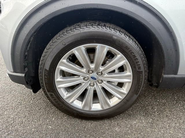 Used 2025 Ford Explorer Platinum w/ LUX Leather Package image 13