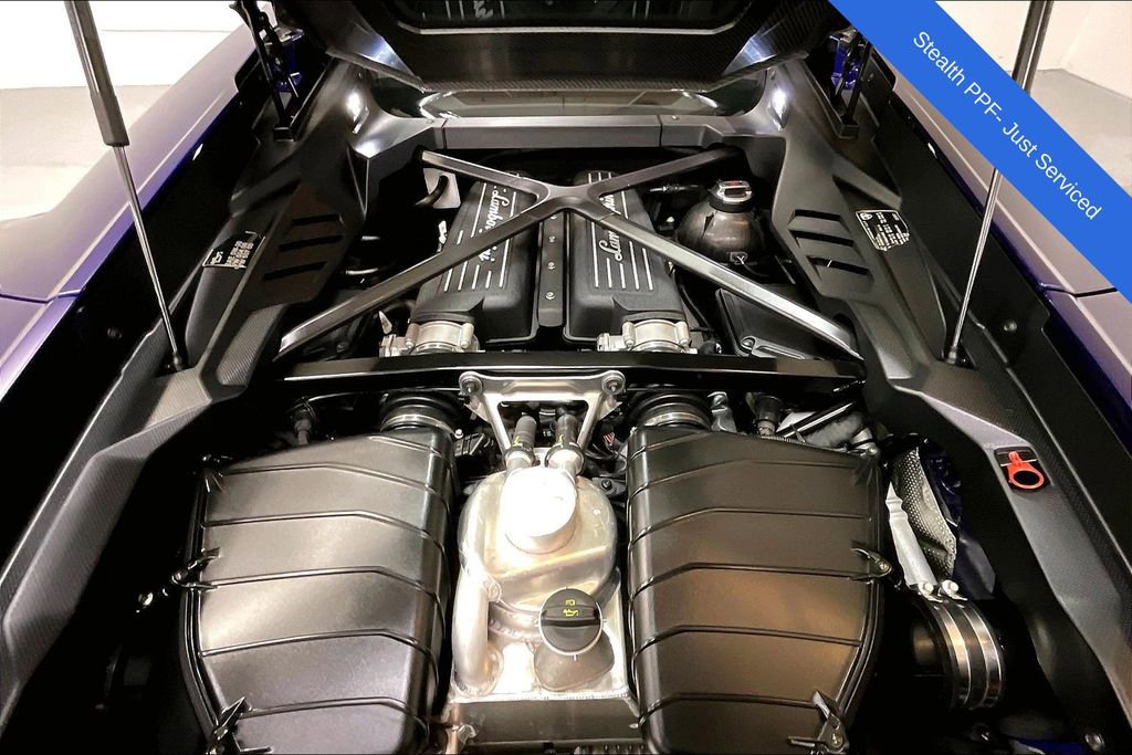 Used 2024 Lamborghini Huracan Tecnica image 15