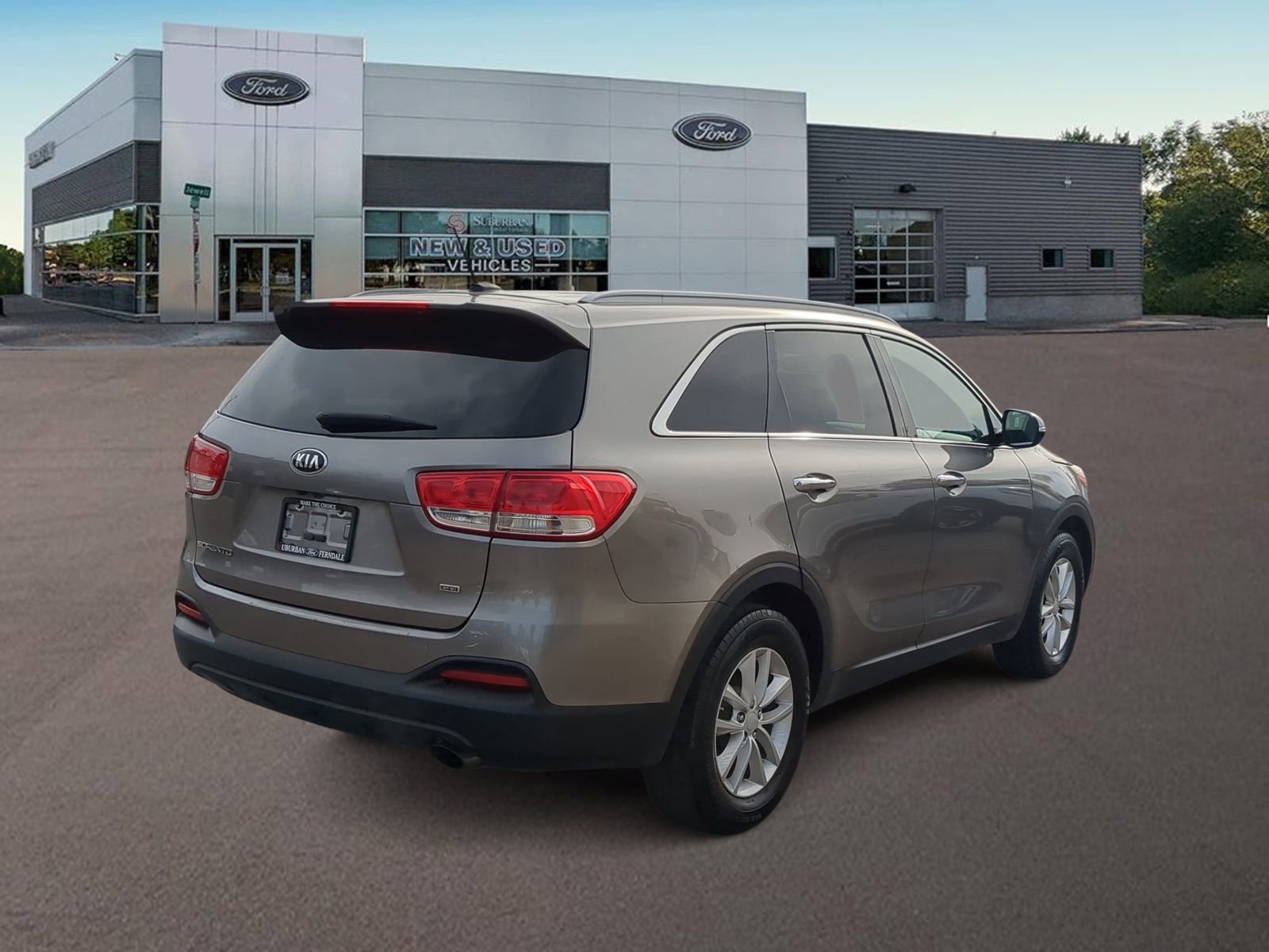Used 2017 Kia Sorento LX image 9