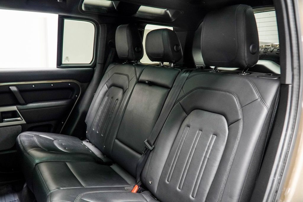 Used 2022 Land Rover Defender 110 XS Edition AWD/4WD image 39