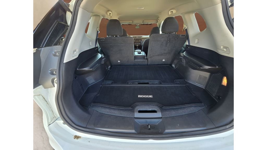 Used 2016 Nissan Rogue S image 36