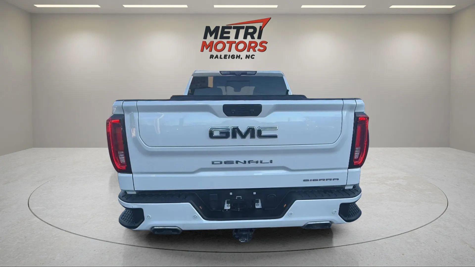 Used 2023 GMC Sierra 1500 Denali Ultimate image 4