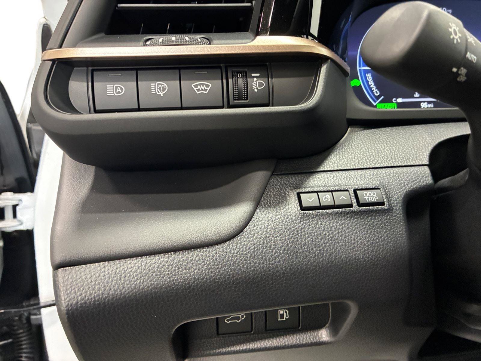 New 2026 Toyota Crown Signia AWD/4WD image 21