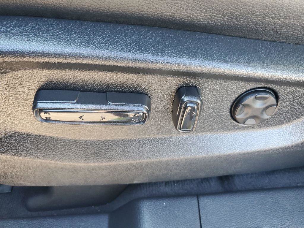 Used 2023 Honda Odyssey Touring image 11