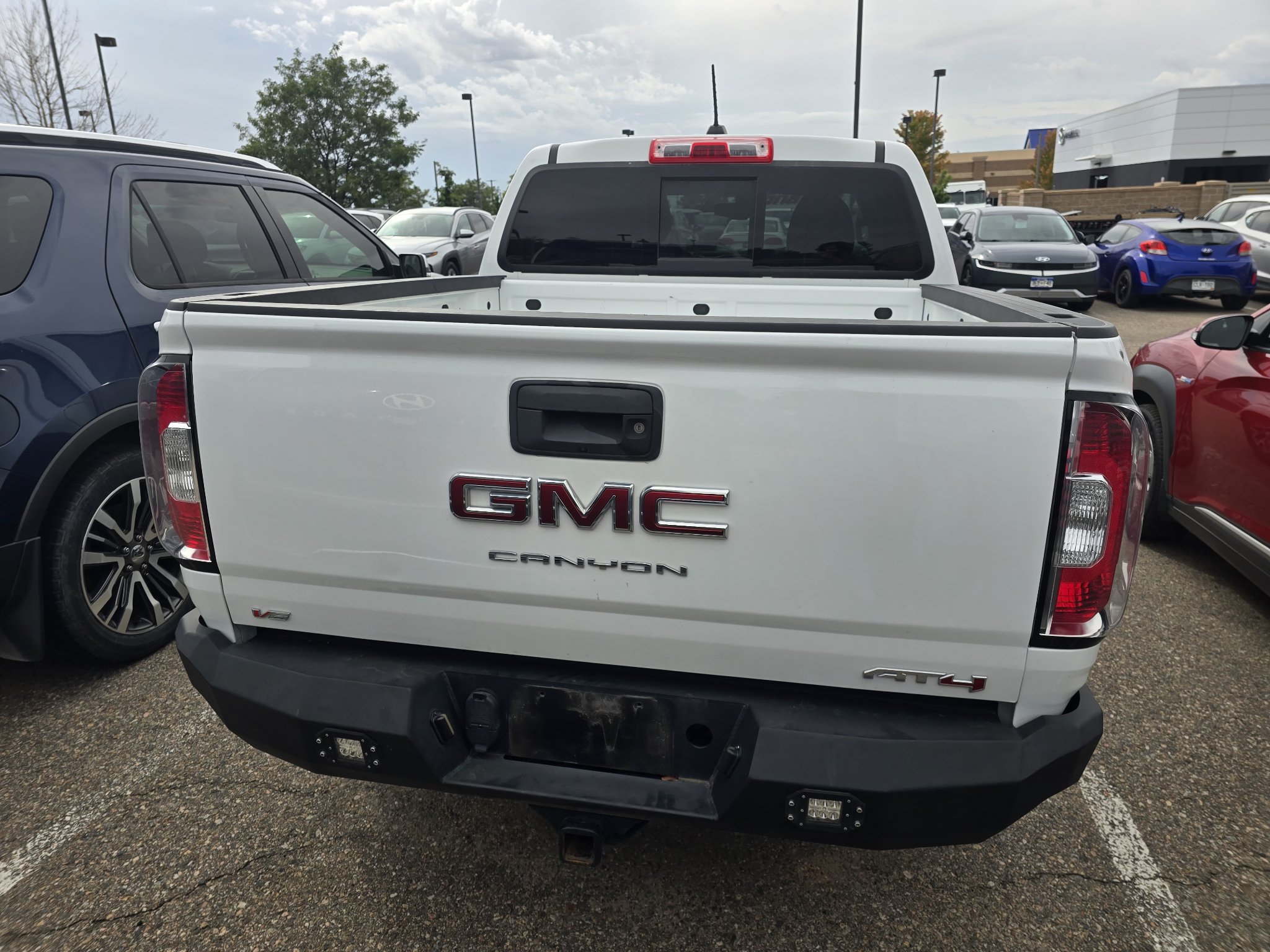 Used 2021 GMC Canyon AT4 w/ Trailering Package AWD/4WD image 5