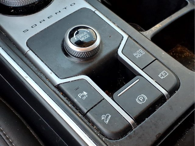 Used 2021 Kia Sorento S FWD image 10