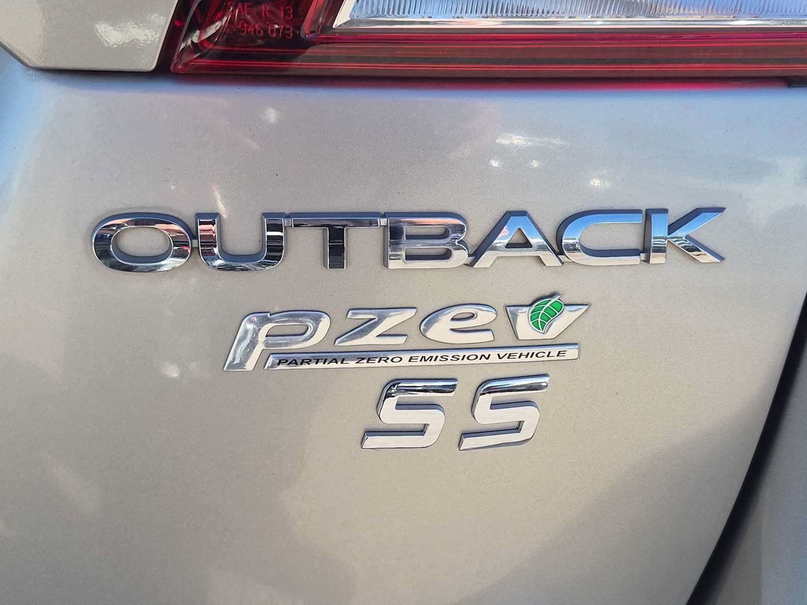 Used 2015 Subaru Outback 2.5i Premium AWD/4WD image 12