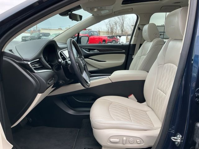 Certified 2022 Buick Enclave Avenir image 10