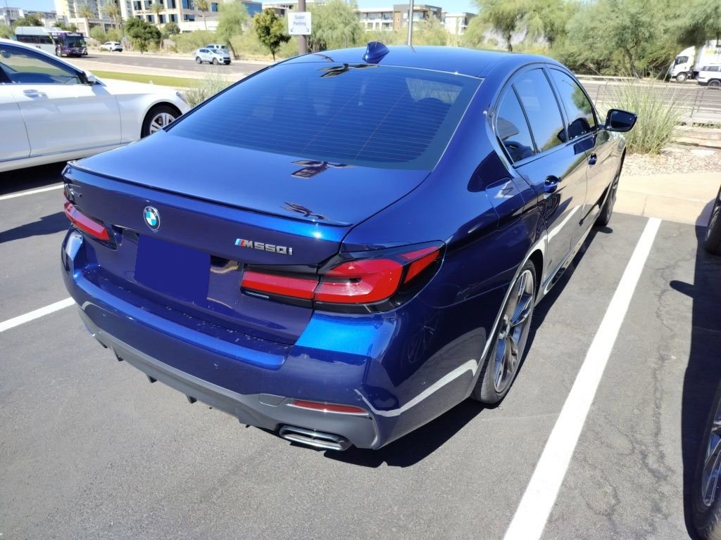 Used 2022 BMW M550i xDrive AWD/4WD image 5