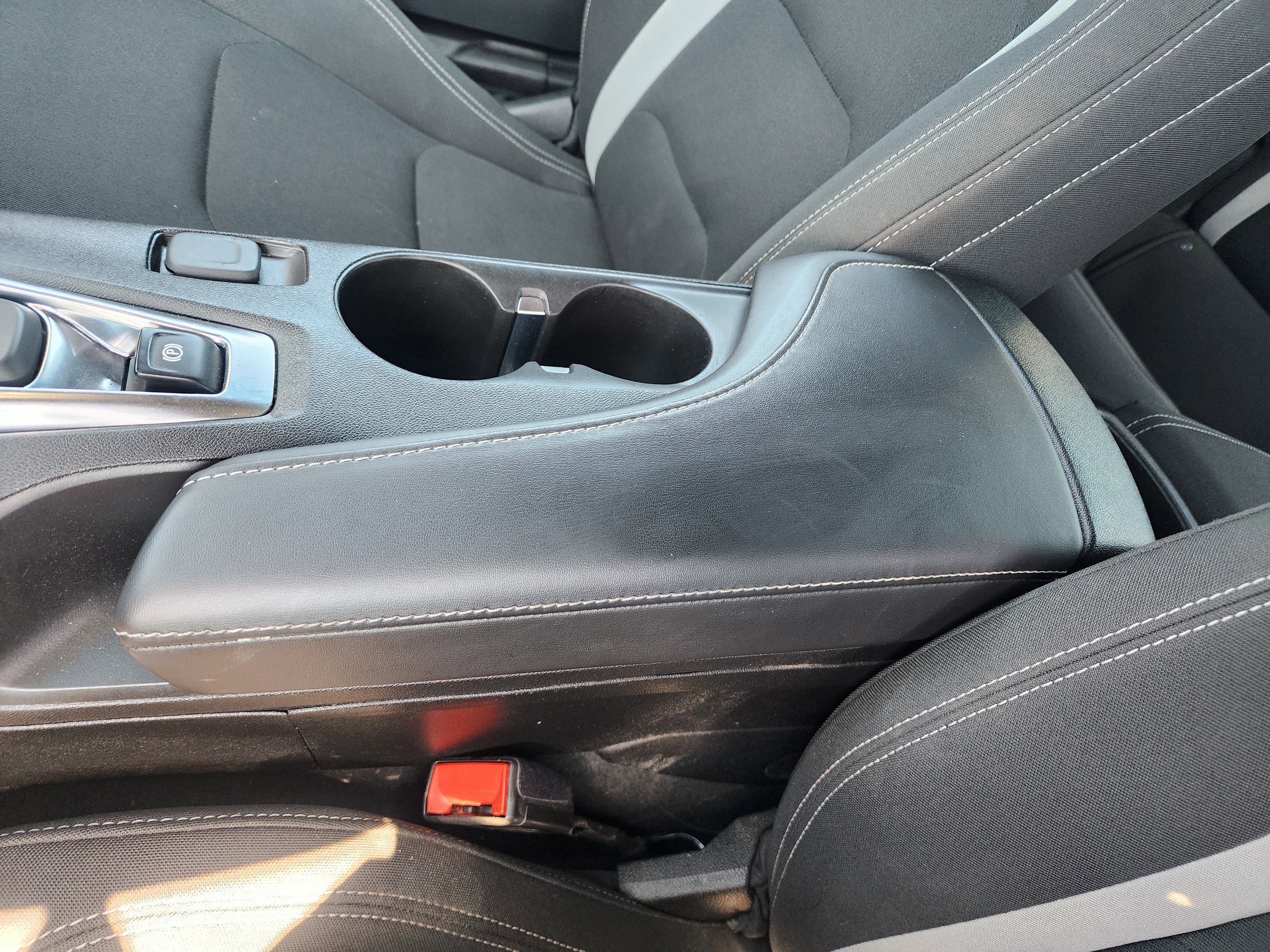 Used 2022 Chevrolet Camaro LT w/ Technology Package RWD image 31