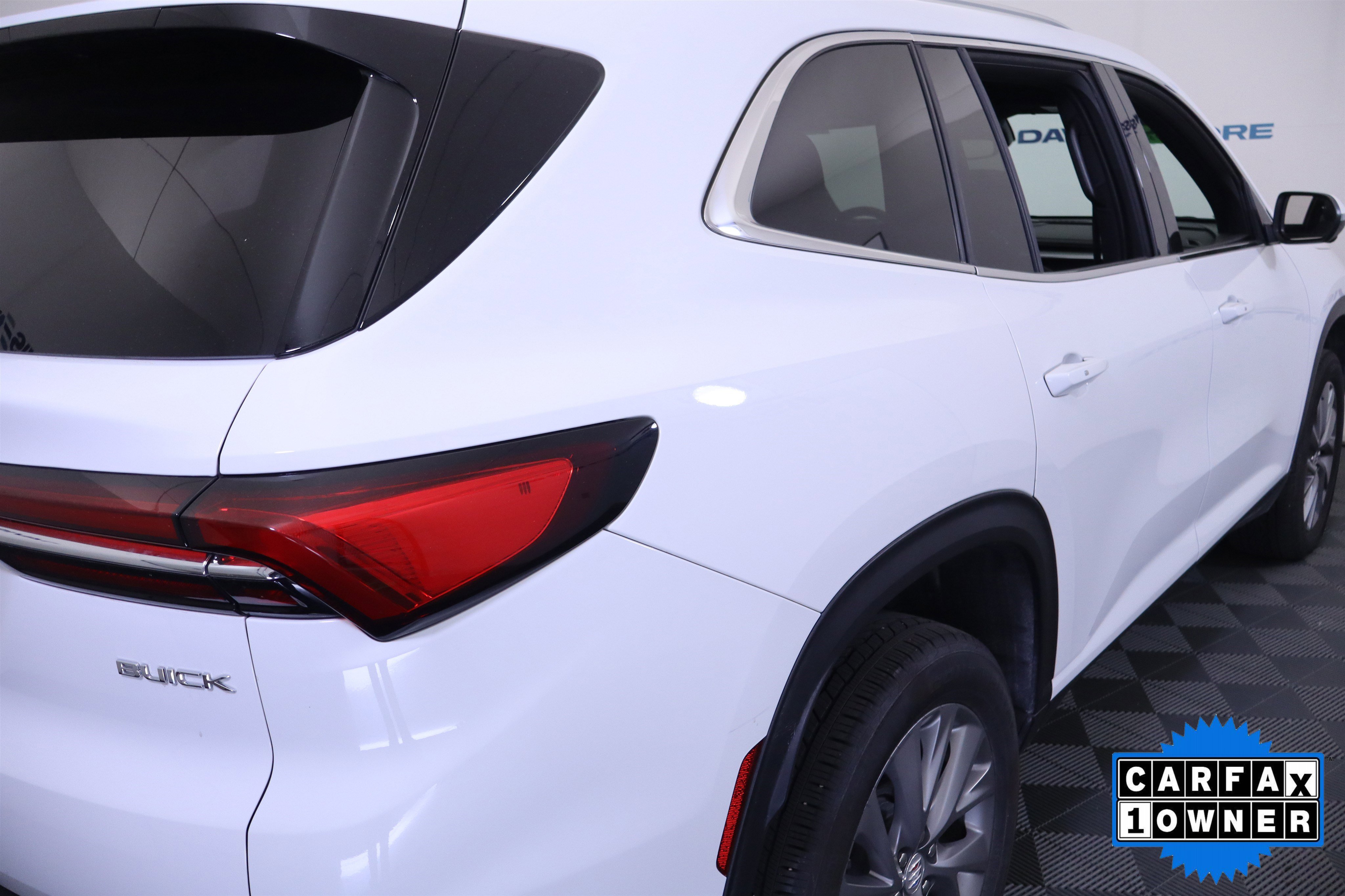 Used 2025 Buick Enclave Preferred FWD image 7