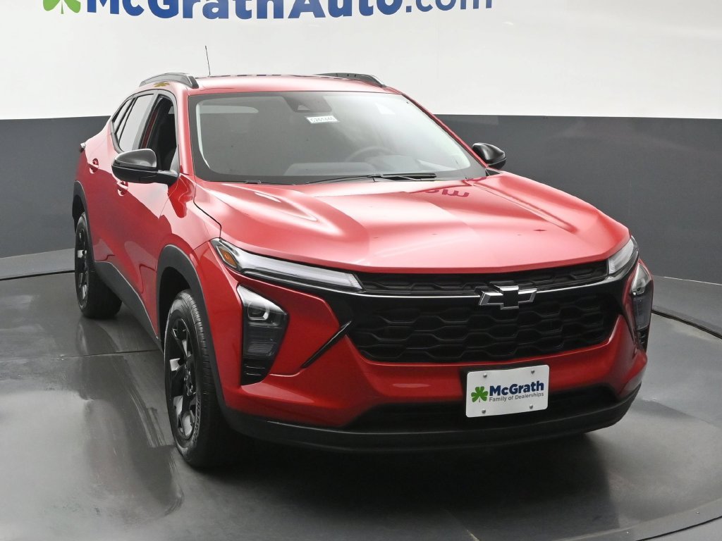 New 2026 Chevrolet Trax LT w/ Driver Confidence Package FWD image 5