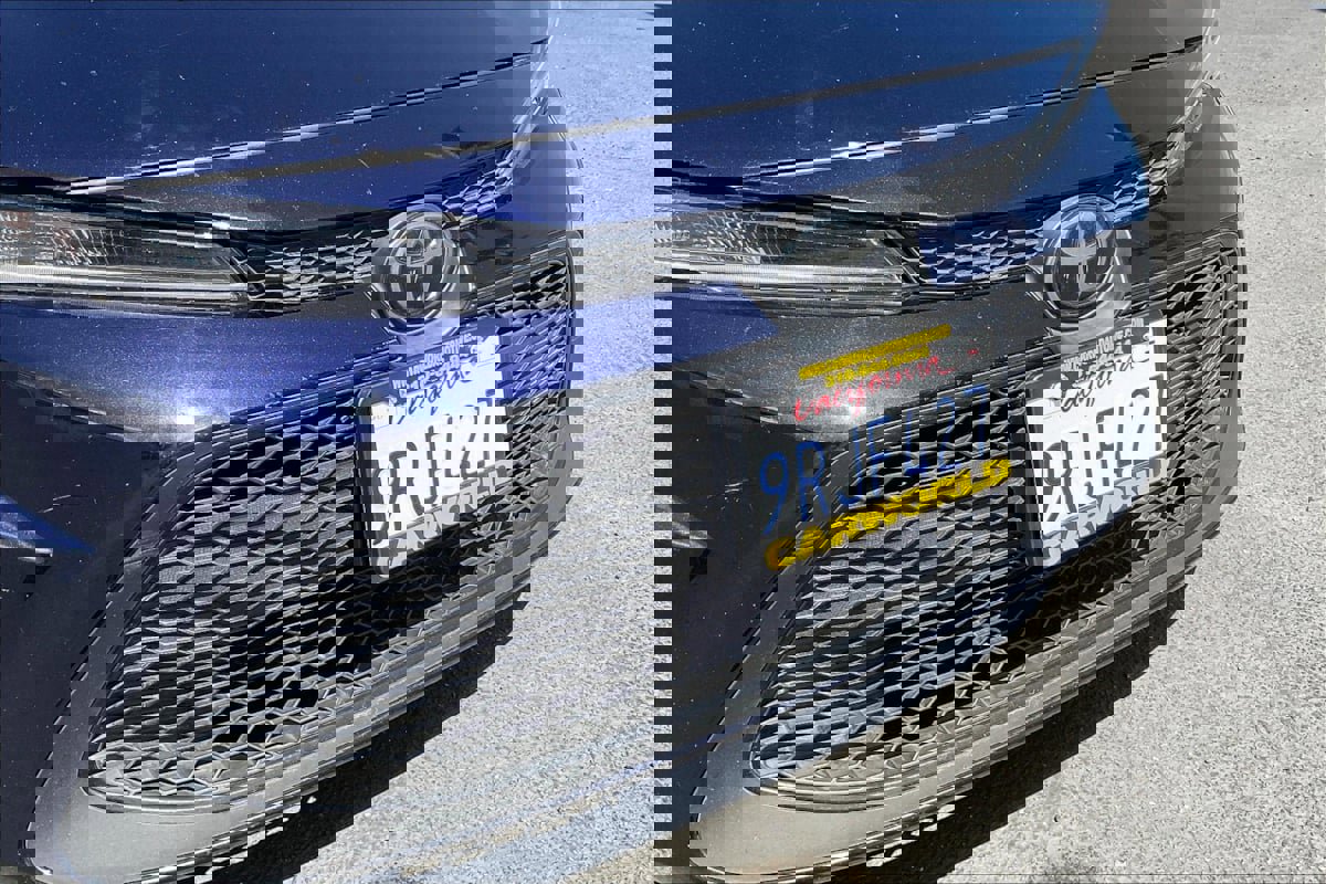 Used 2020 Toyota Corolla LE FWD image 27