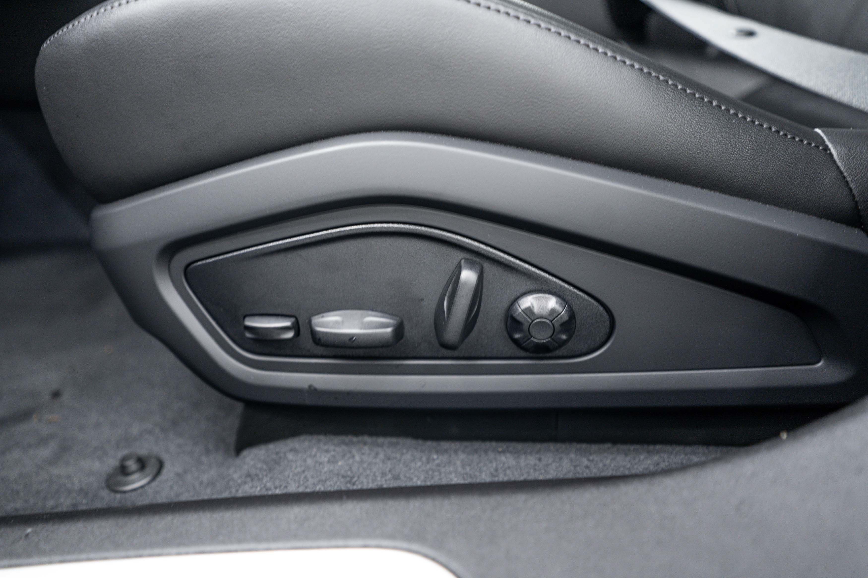 New 2026 Porsche Taycan AWD/4WD image 19