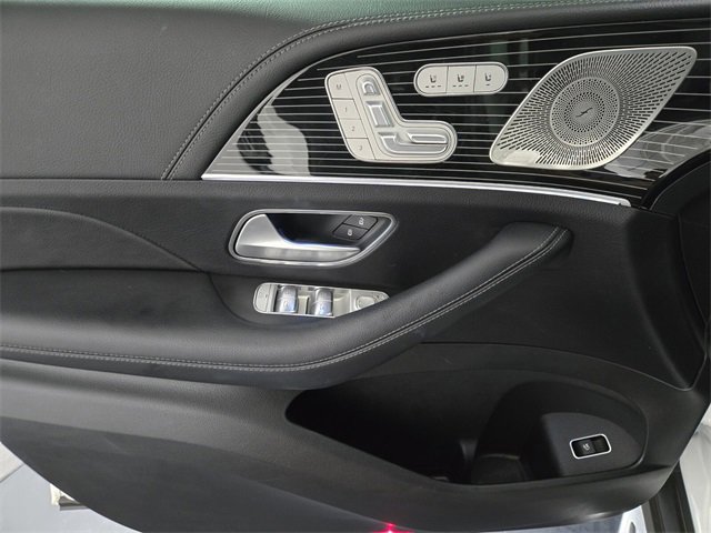 Used 2024 Mercedes-Benz GLS 580 4MATIC image 30