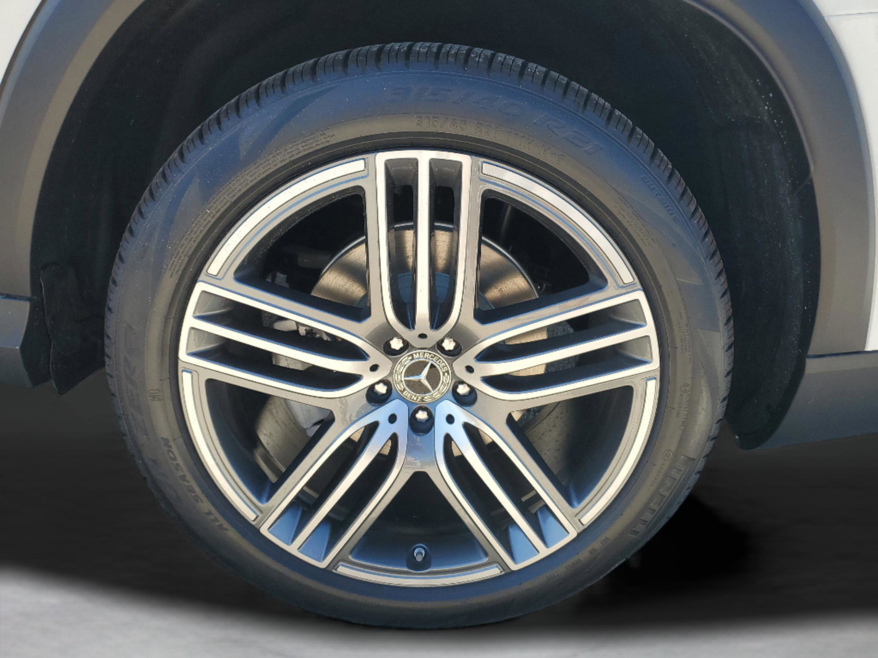 Used 2026 Mercedes-Benz GLS 450 4MATIC image 39