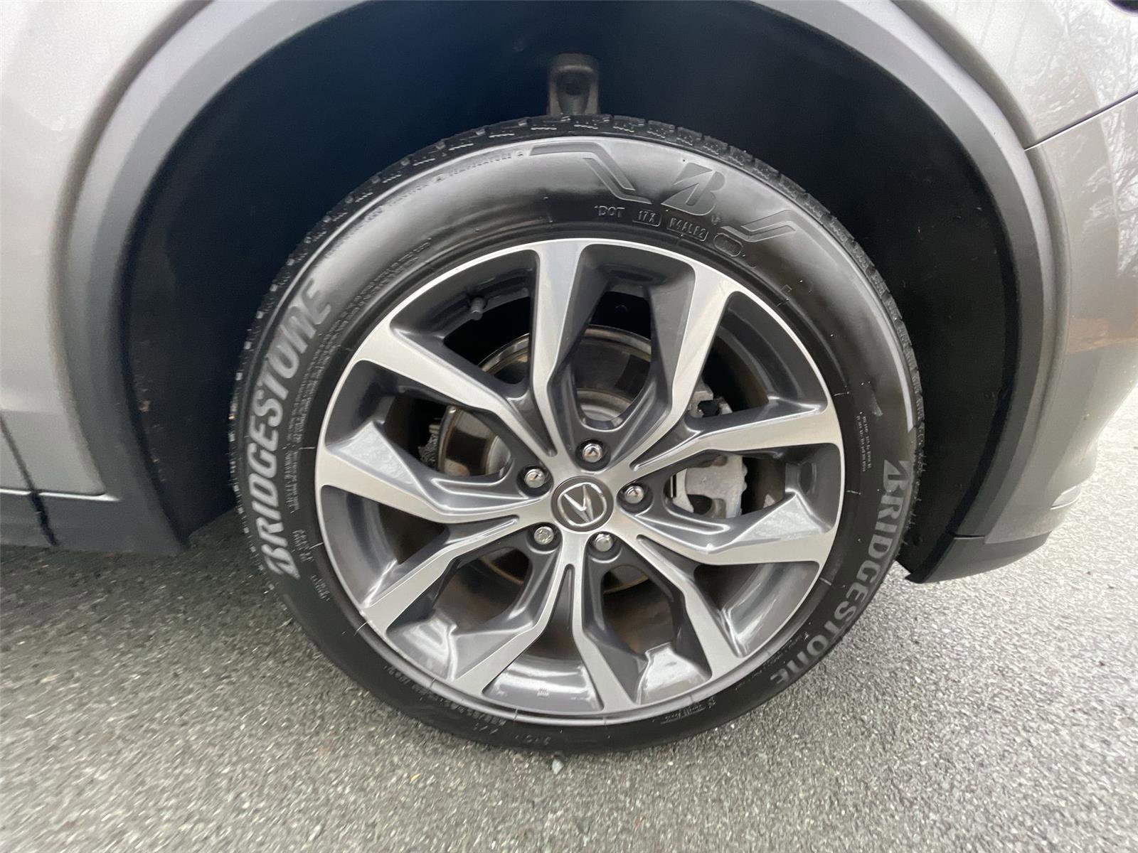 Used 2023 Acura MDX SH-AWD w/ Technology Package image 10