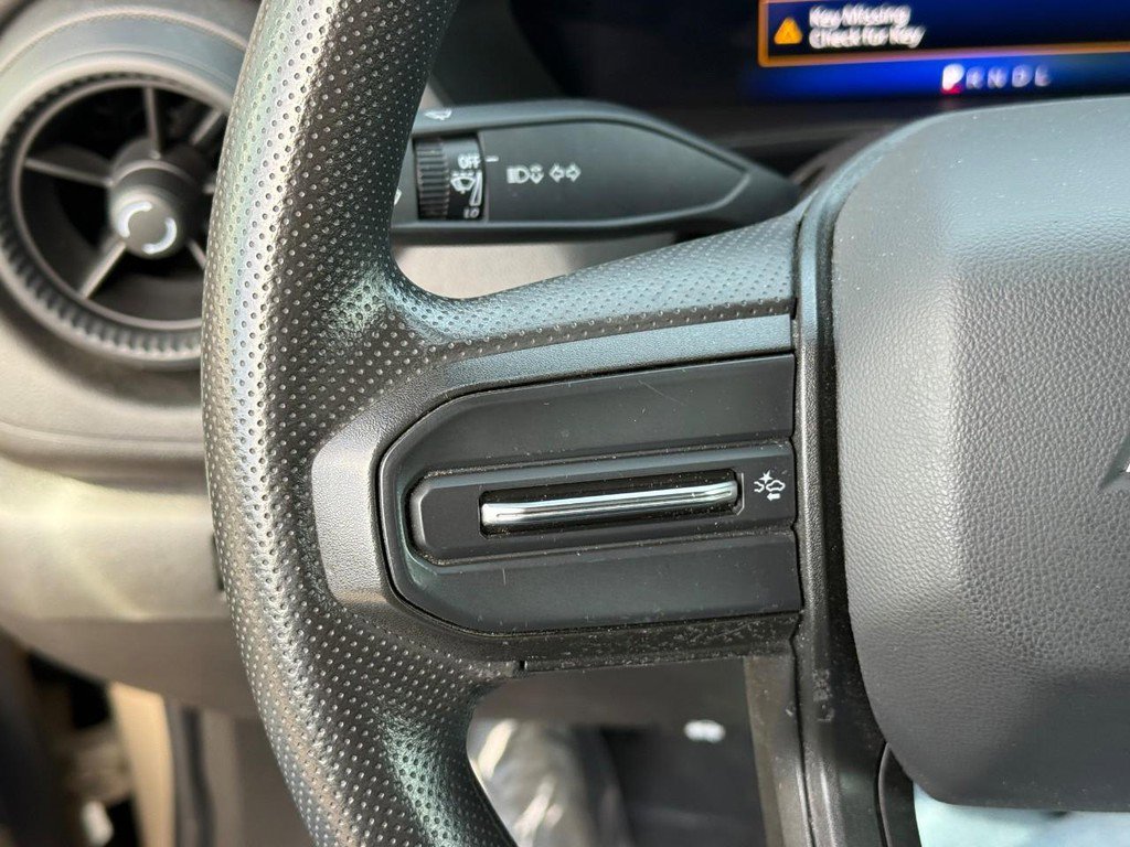 Used 2024 Chevrolet Colorado W/T image 20