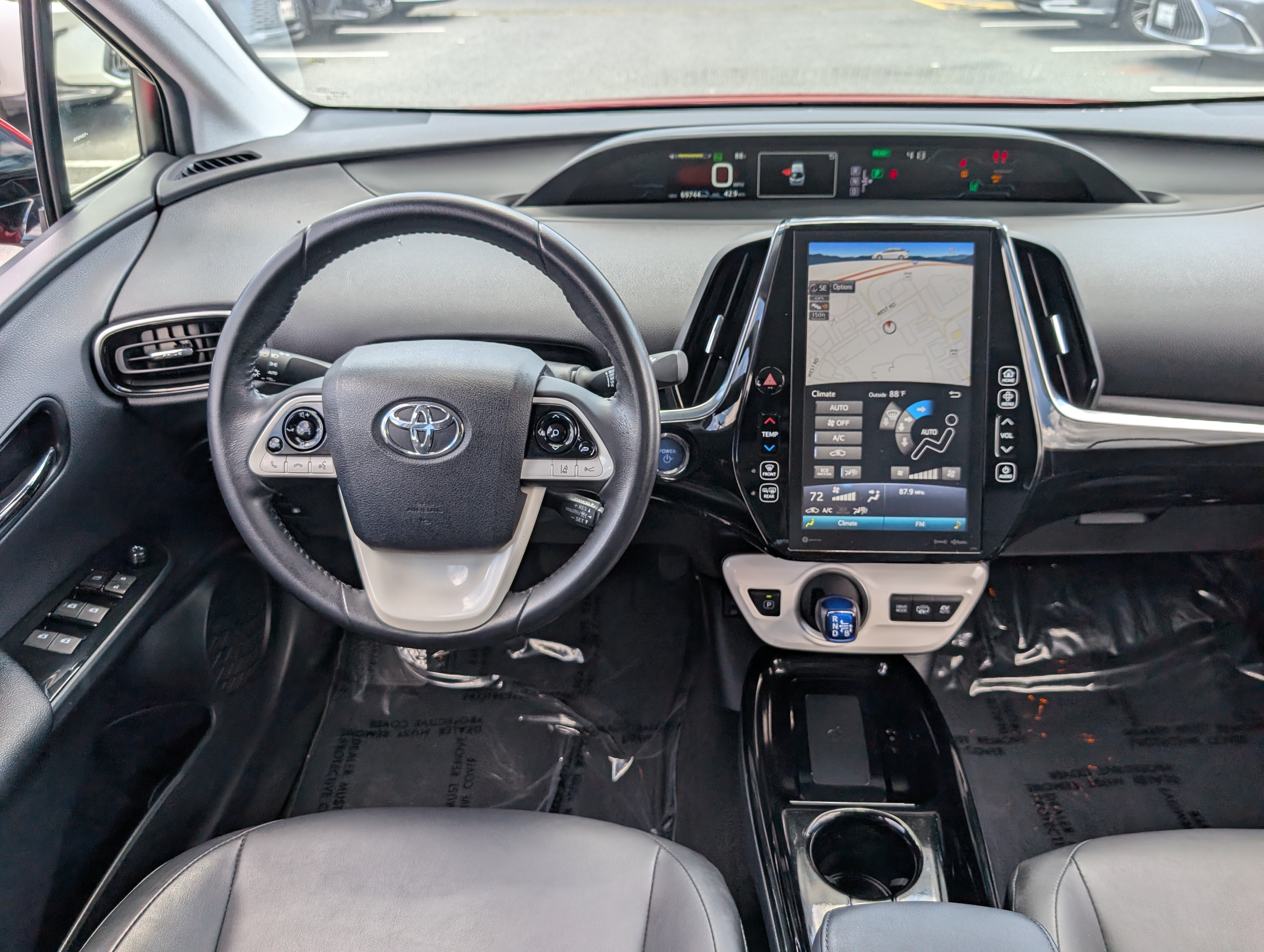 Used 2017 Toyota Prius Prime Premium w/ Carpet Mat Package FWD image 12