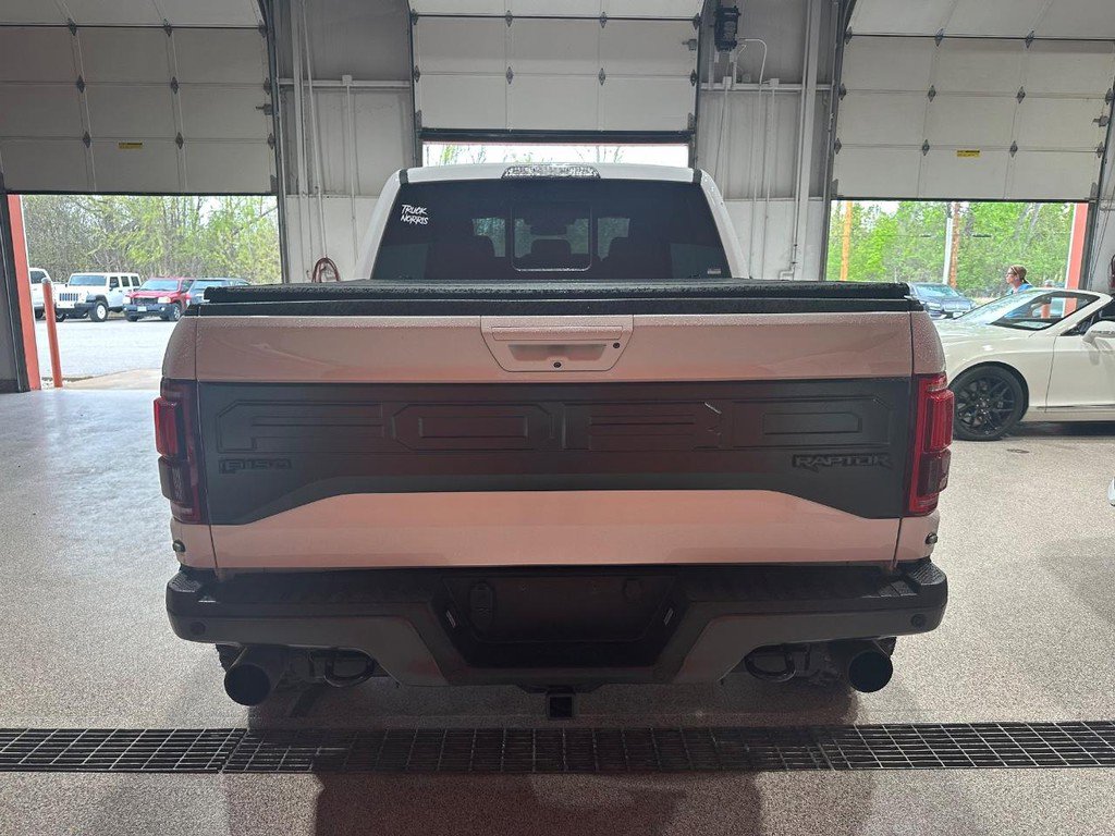 Used 2017 Ford F150 Raptor w/ Equipment Group 802A Luxury AWD/4WD image 3
