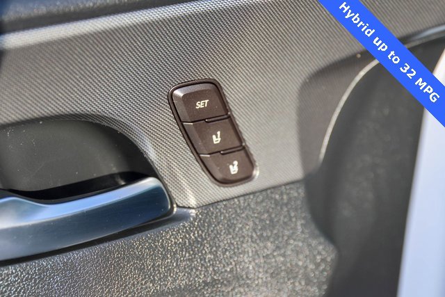 Used 2021 Hyundai Santa Fe Limited w/ Cargo Package image 13