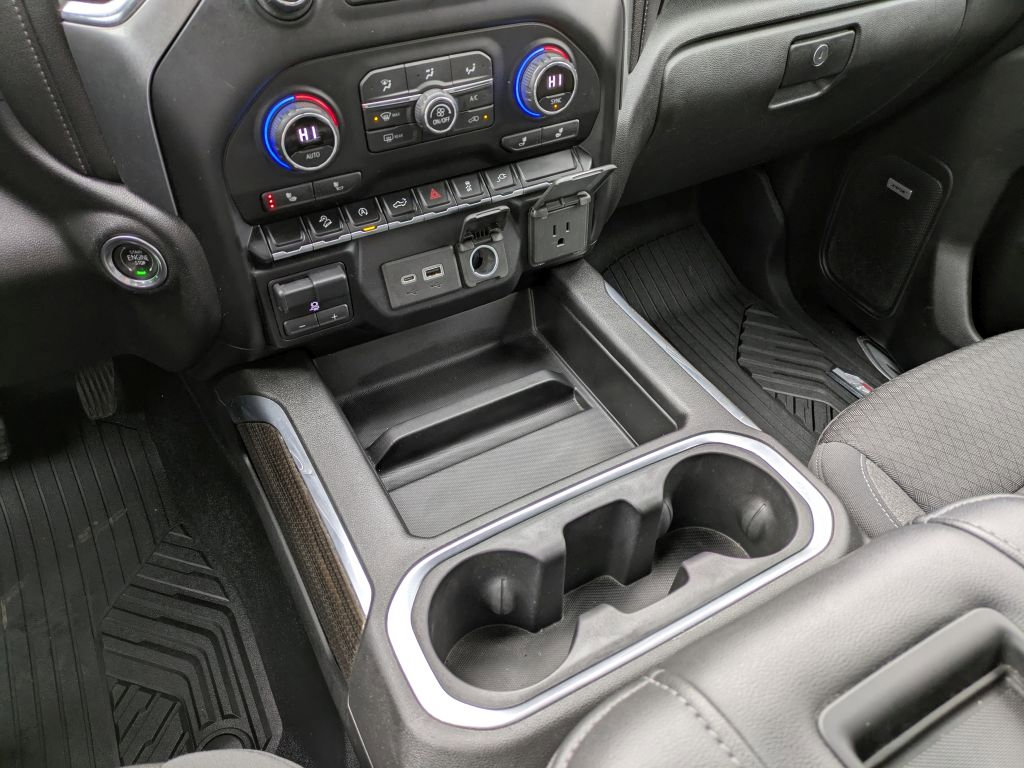 Used 2020 Chevrolet Silverado 1500 RST image 23