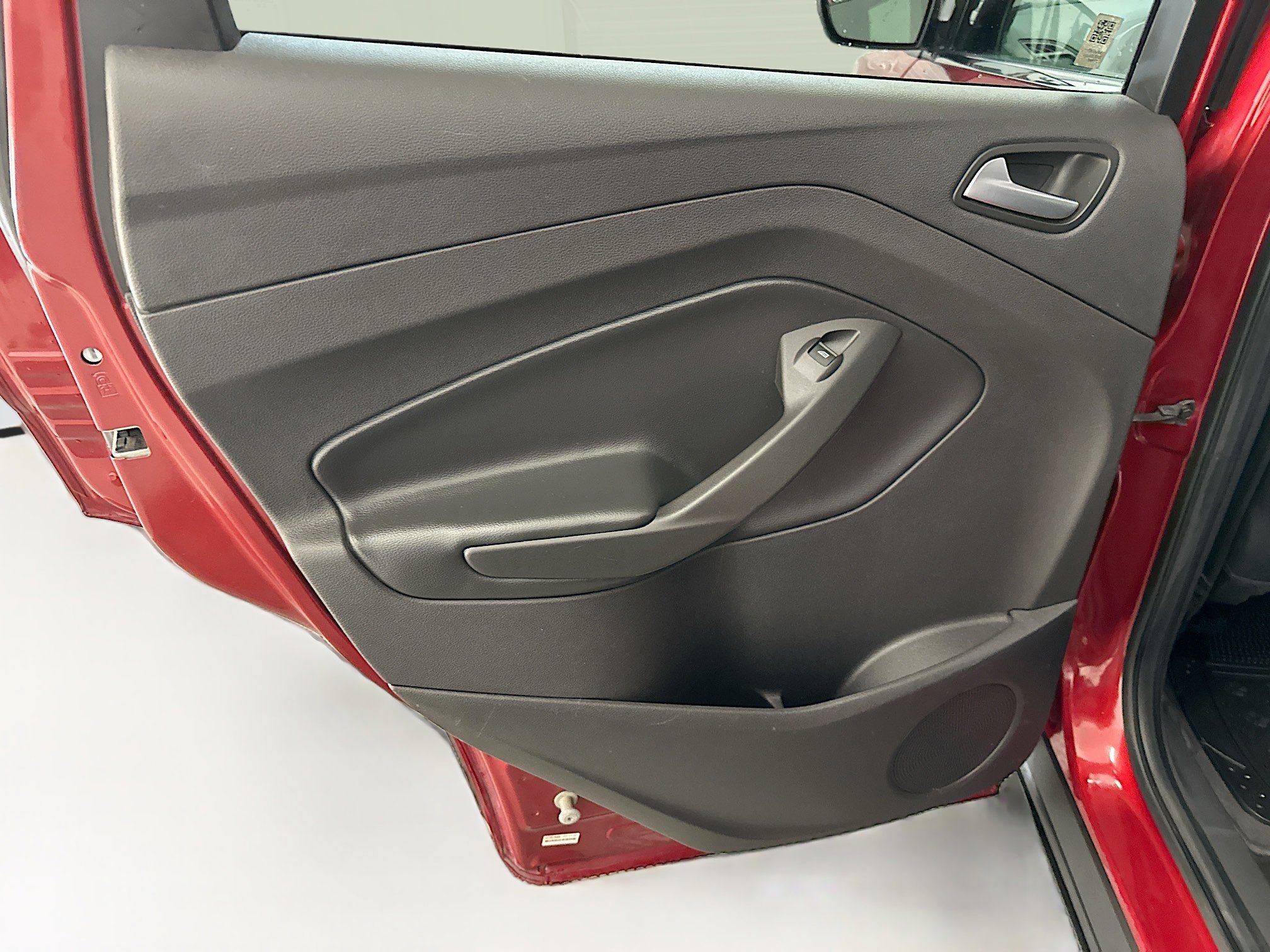 Used 2018 Ford Escape SE image 26