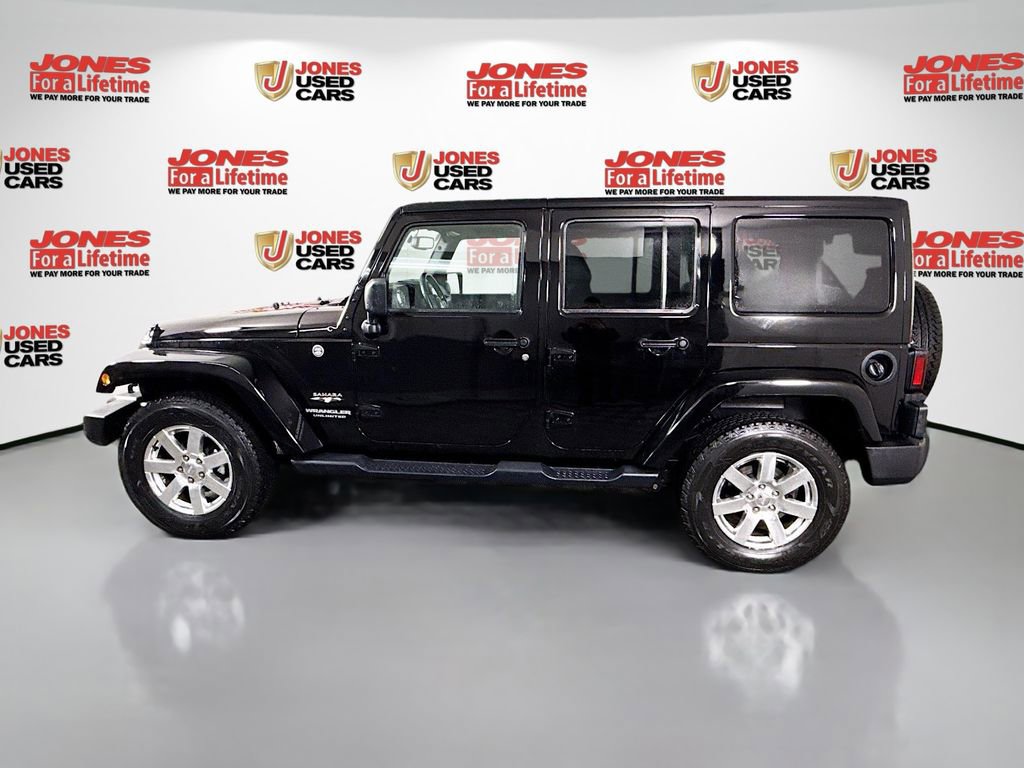 Used 2016 Jeep Wrangler Unlimited Sahara w/ Connectivity Group image 12
