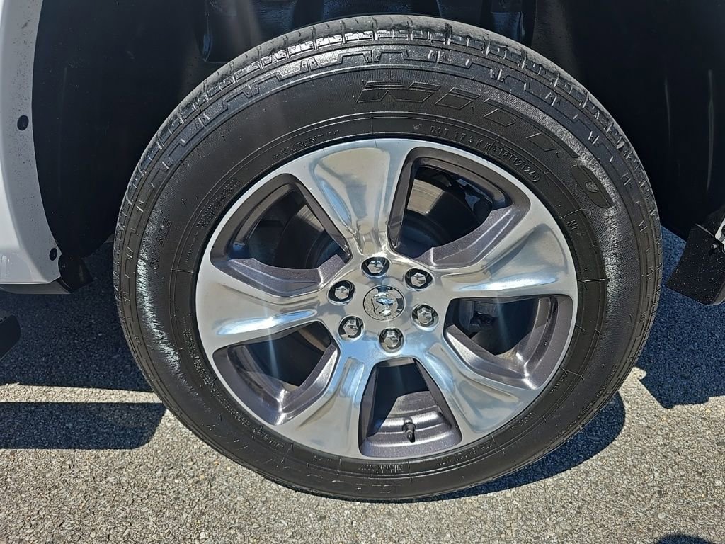 Used 2020 RAM 1500 Laramie AWD/4WD image 9