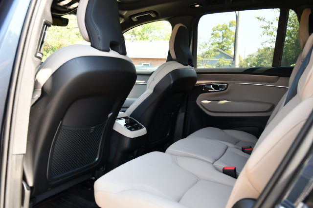 New 2026 Volvo XC90 B6 Plus w/ Protection Package Premier AWD/4WD image 16