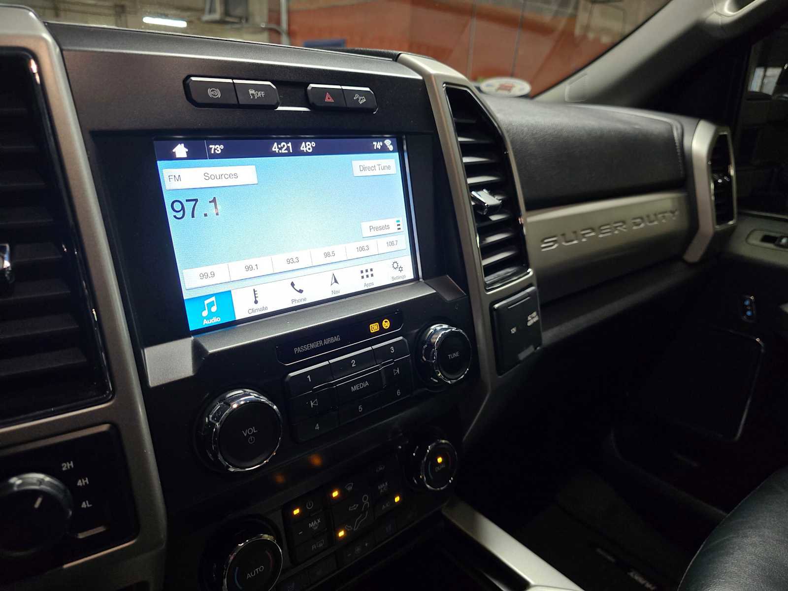 Used 2019 Ford F250 Lariat w/ Lariat Value Package image 27