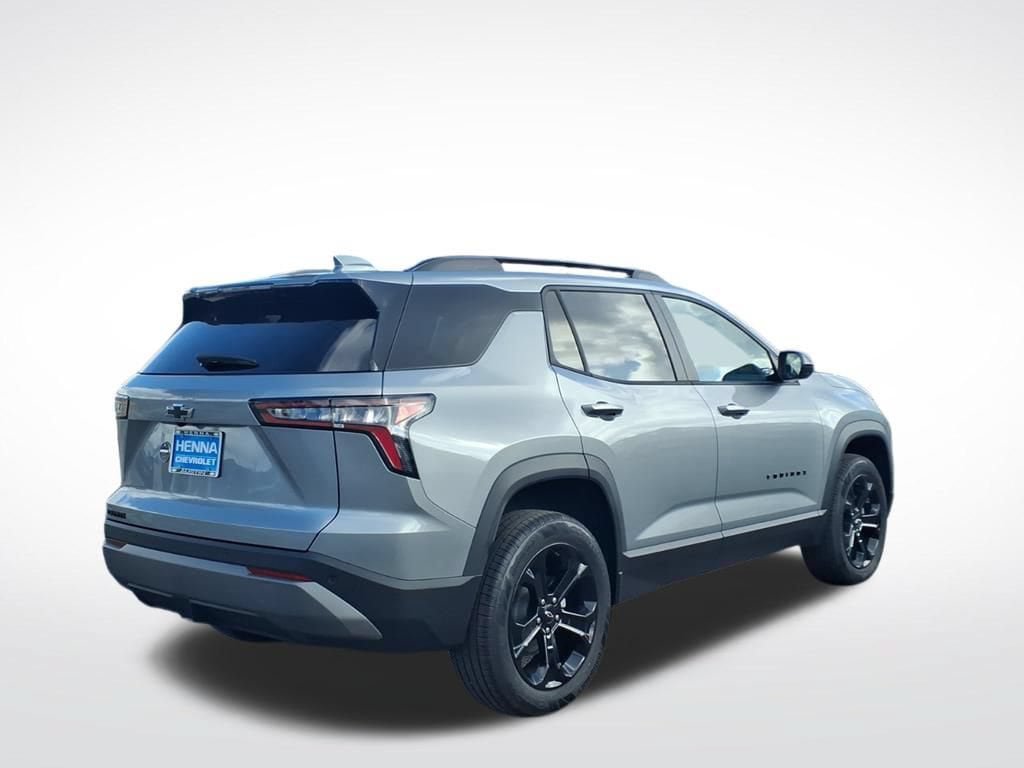 New 2027 Chevrolet Equinox LT w/ Convenience Package II FWD image 3