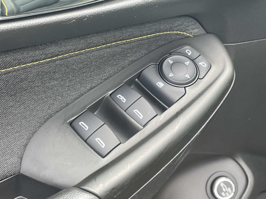 Used 2025 Chevrolet TrailBlazer ACTIV w/ Convenience Package FWD image 16