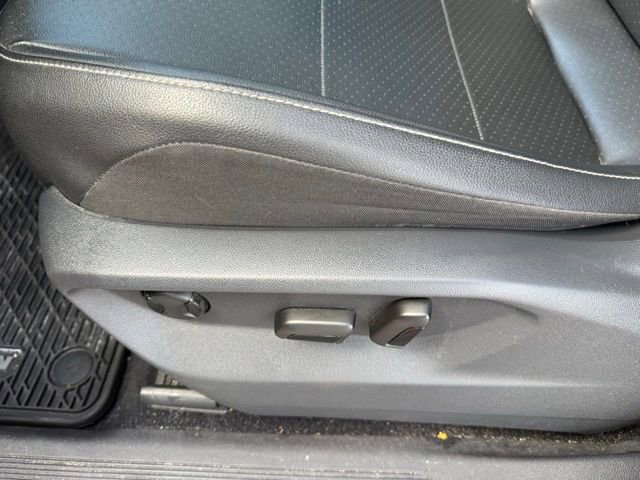 Used 2019 Volkswagen Tiguan SE FWD image 28