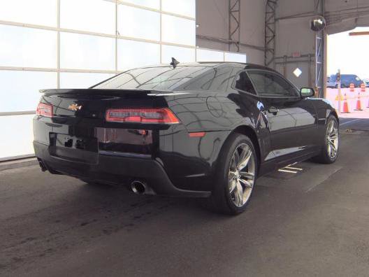 Used 2015 Chevrolet Camaro SS w/ RS Package RWD image 3