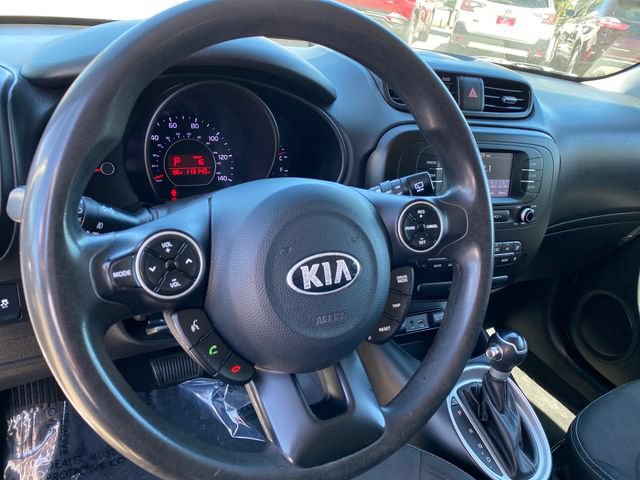 Used 2017 Kia Soul + FWD image 12