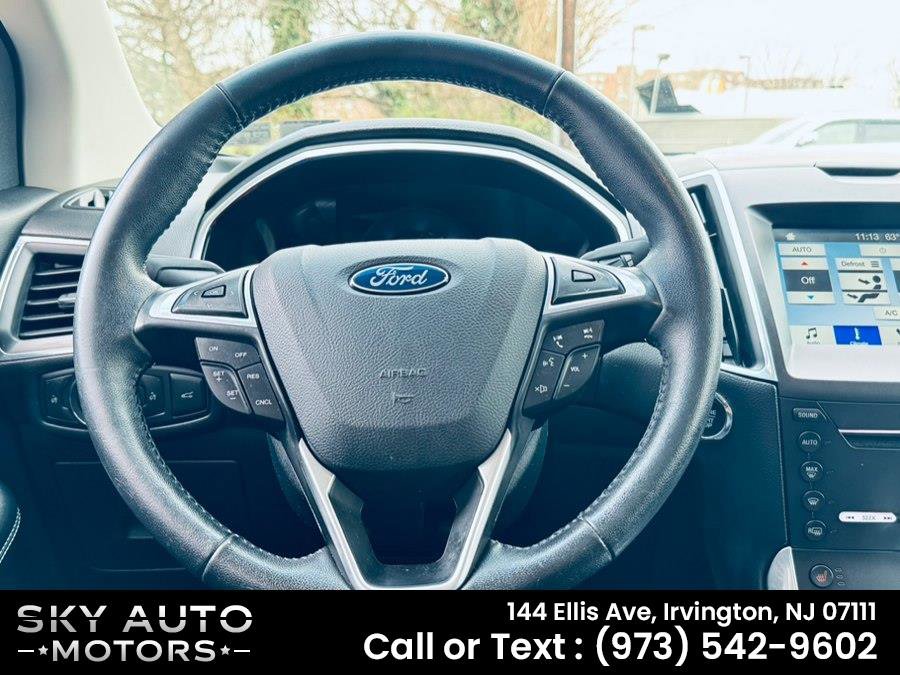 Used 2017 Ford Edge Titanium image 15