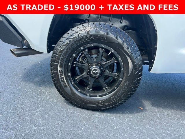 Used 2015 Toyota Tundra SR5 w/ SR5 Upgrade Package RWD image 7