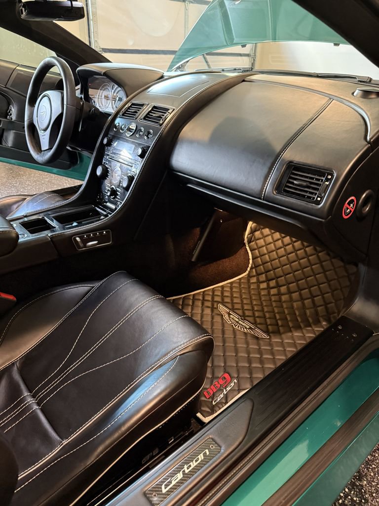 Used 2015 Aston Martin DB9 Coupe image 23