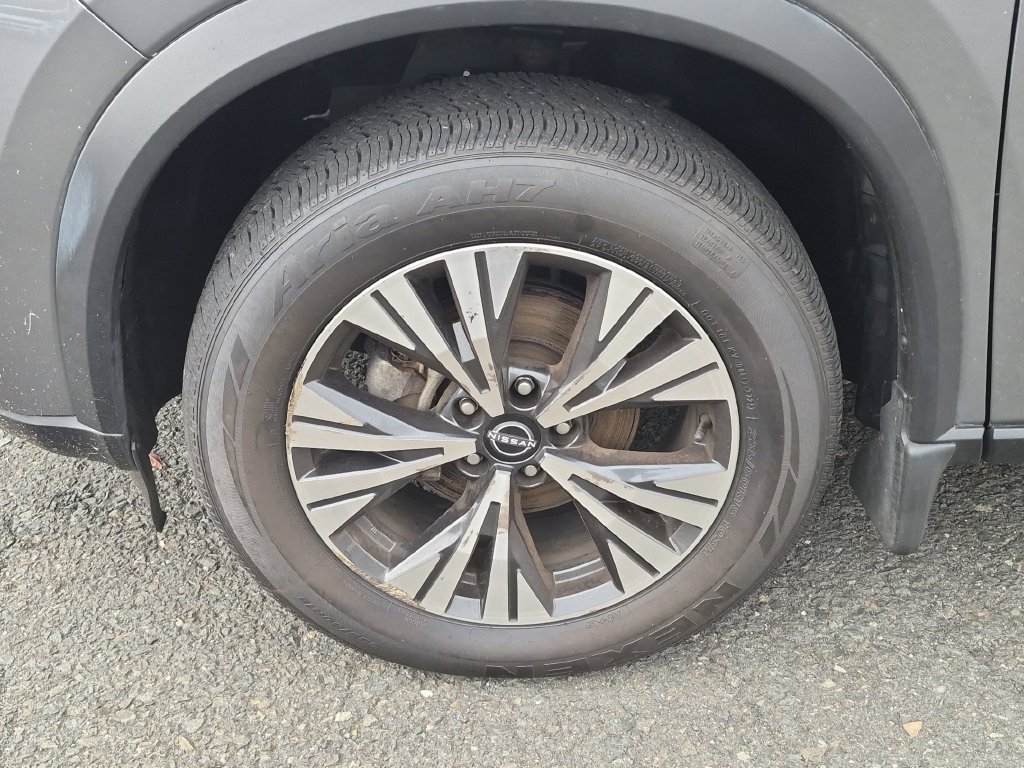 Used 2023 Nissan Rogue SV AWD/4WD image 28