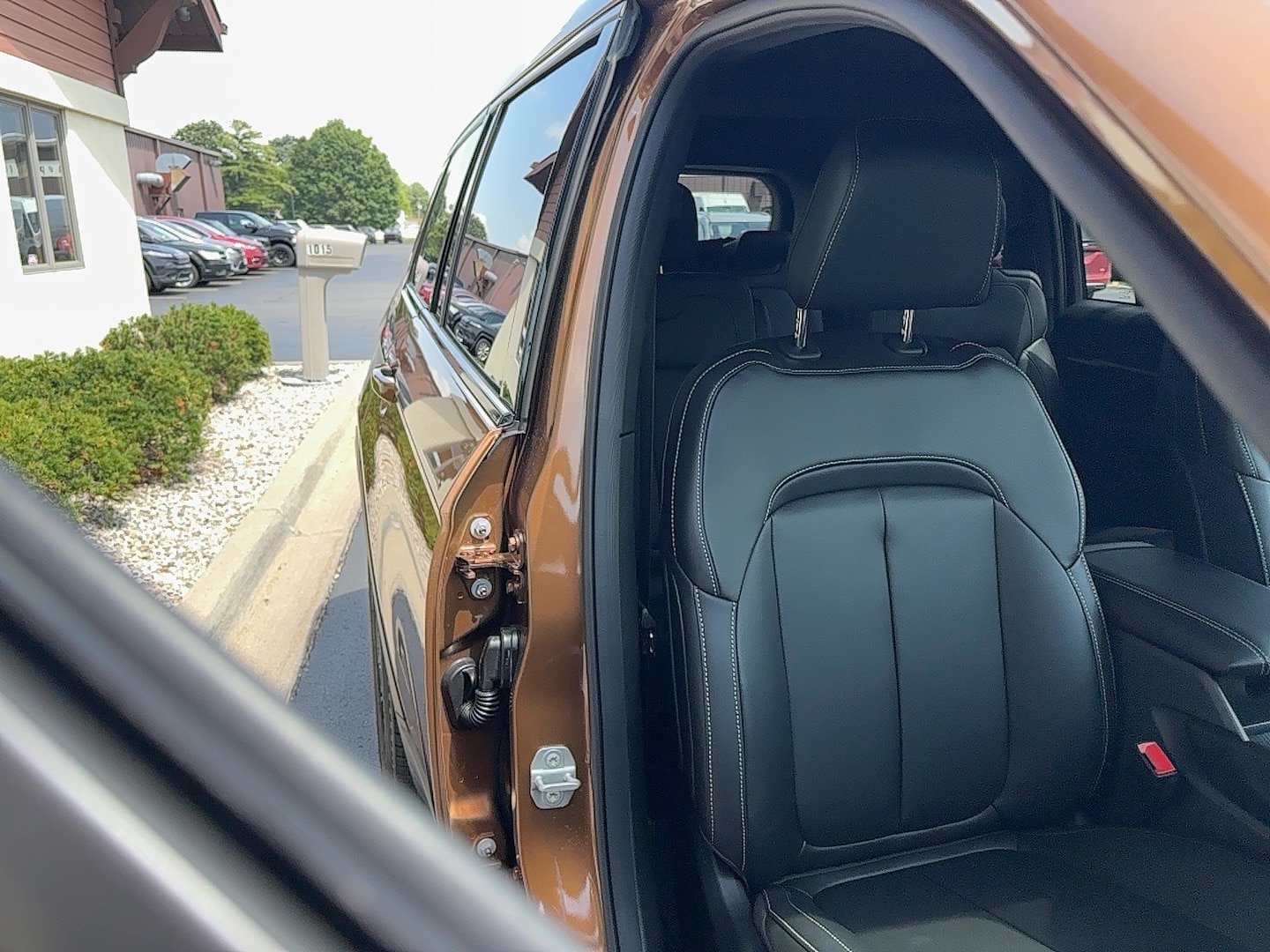 New 2026 Jeep Grand Cherokee L Limited w/ Limited Altitude Package AWD/4WD image 5