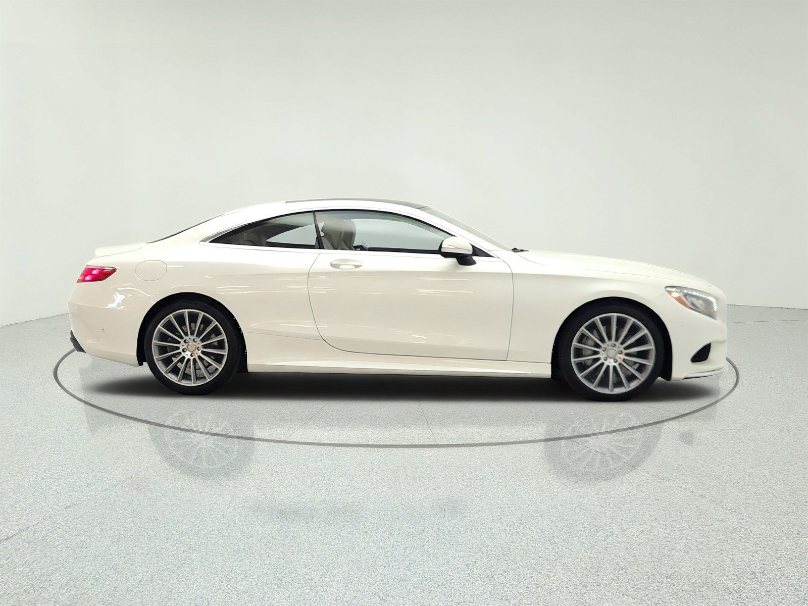 Used 2016 Mercedes-Benz S 550 4MATIC Coupe image 4