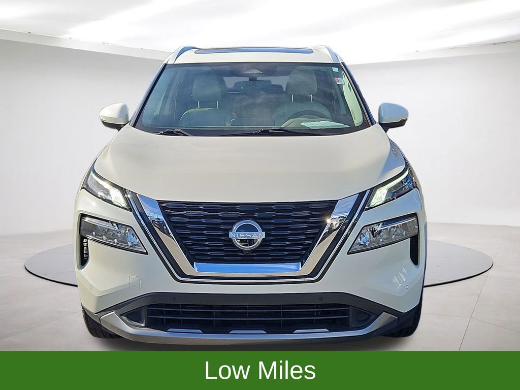 Used 2023 Nissan Rogue SL w/ SL Premium Package image 2