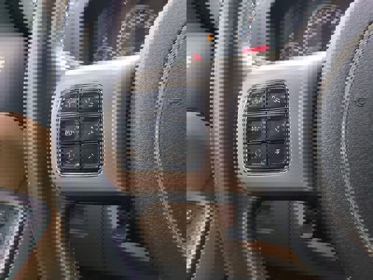 Used 2012 Jeep Liberty Limited w/ Comfort/Convenience Group image 24