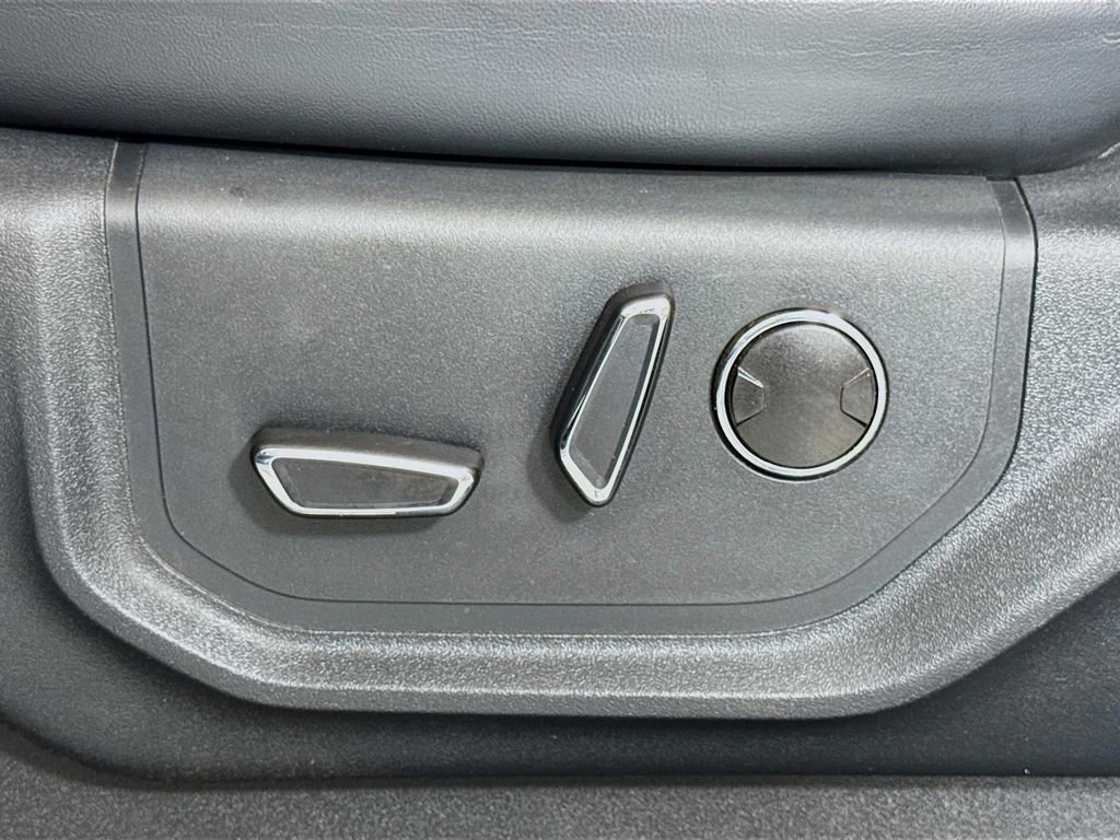 Used 2022 Ford F350 Platinum AWD/4WD image 19