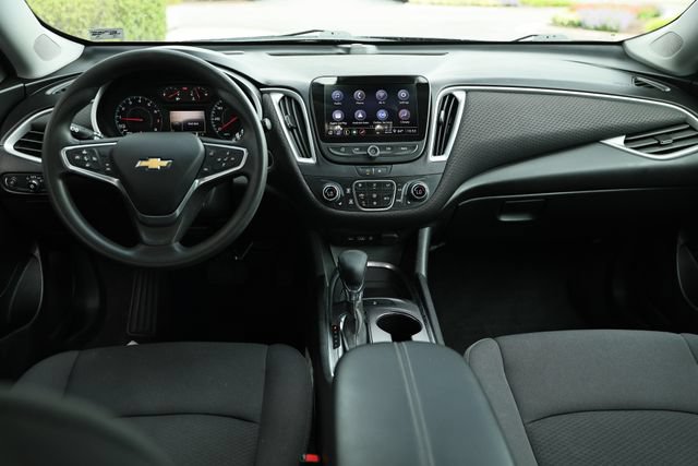 Used 2023 Chevrolet Malibu LT FWD image 25