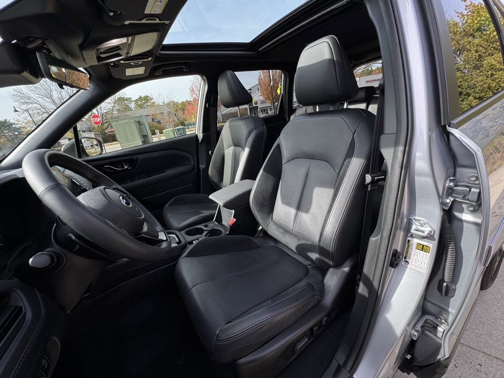 Used 2025 Subaru Forester Touring image 20