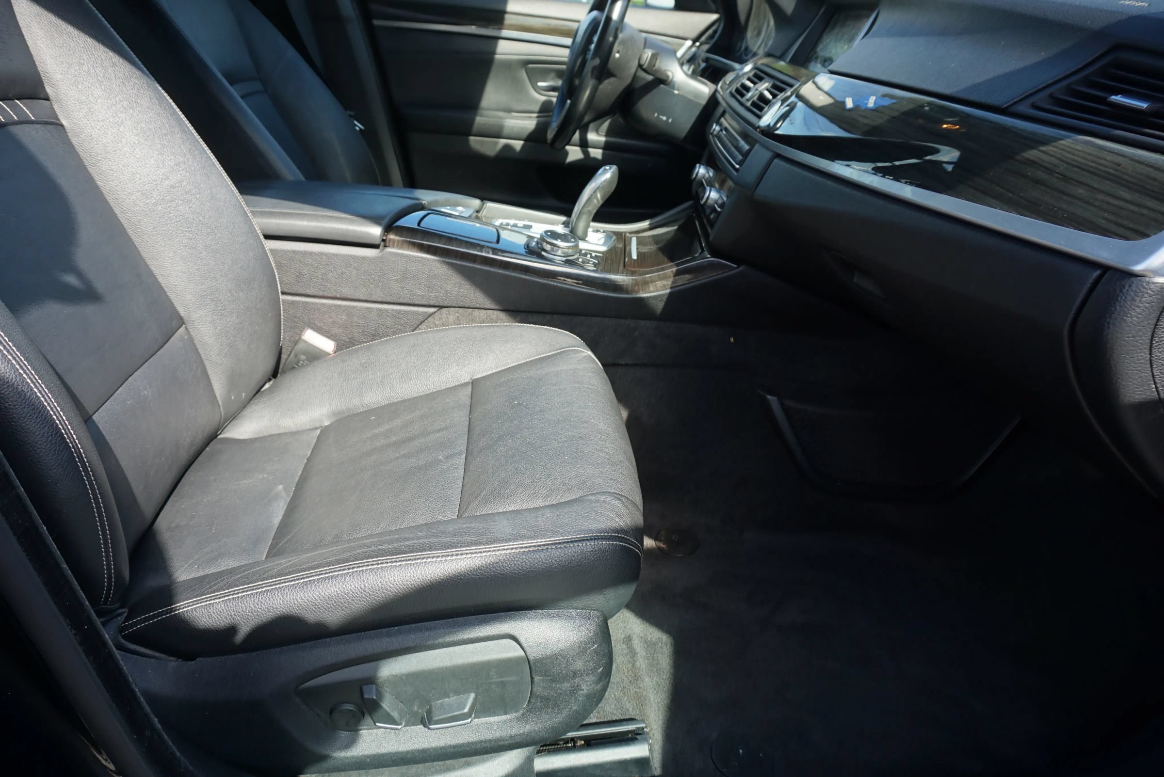 Used 2014 BMW 535d xDrive AWD/4WD image 17